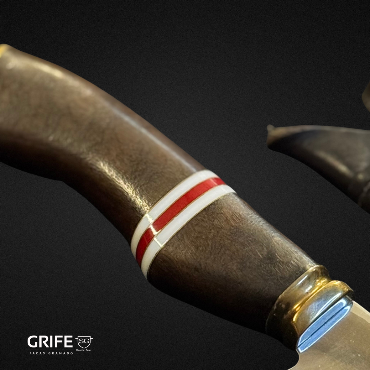 Faca Tradicional- Cabo Branco com Vermelho