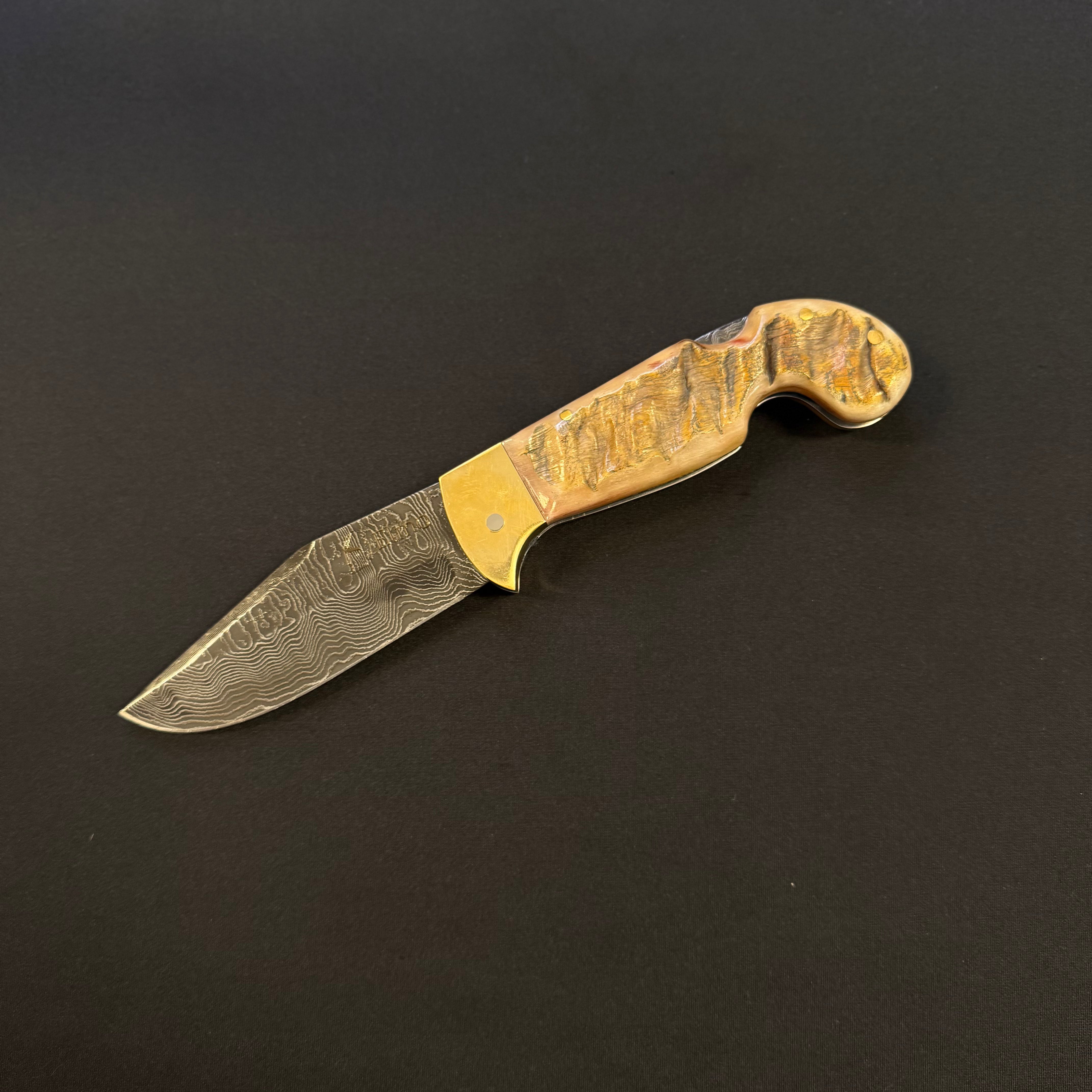 Canivetes em Aço Damasco - Elmo