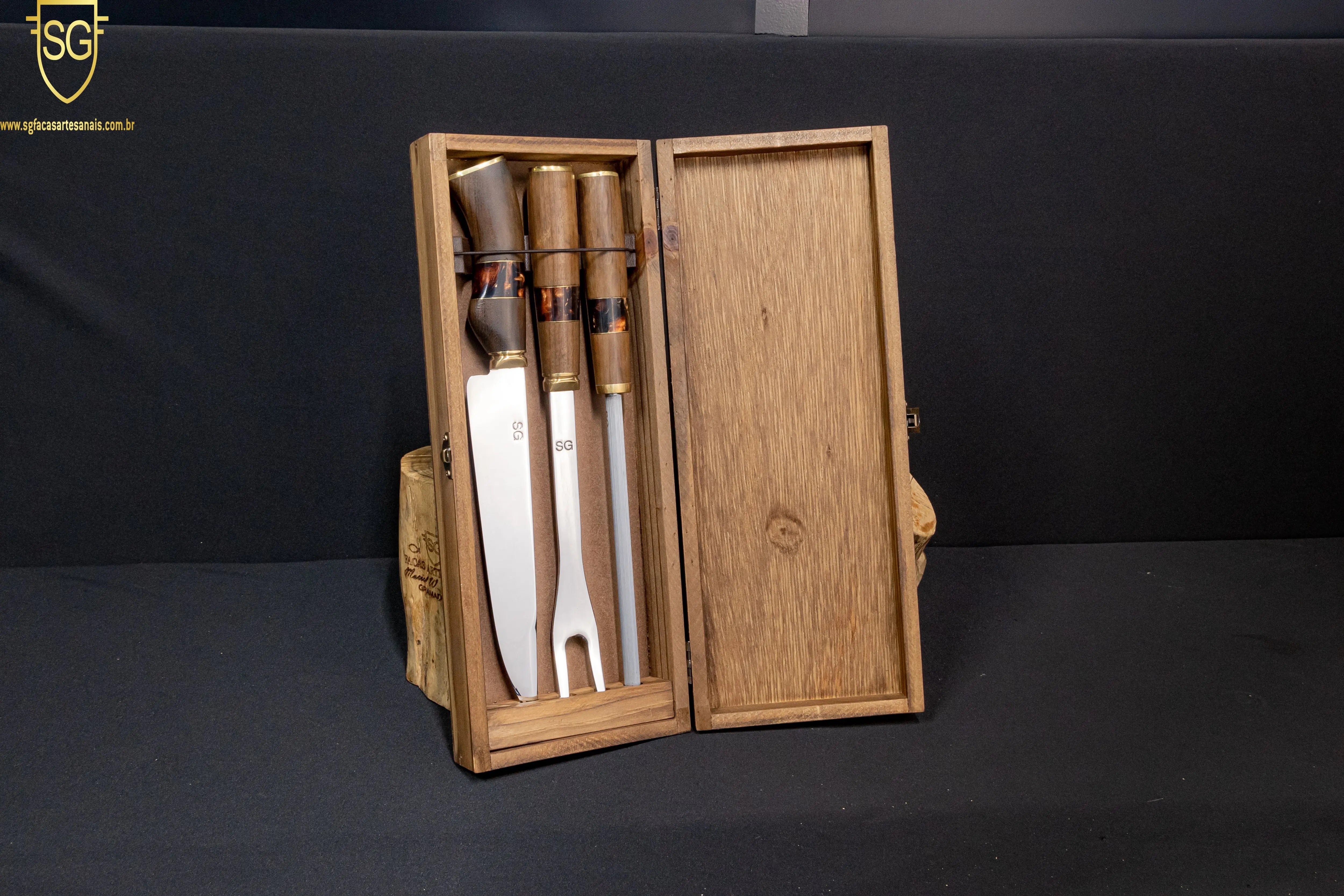 Tri Conjunto na Caixa de Madeira